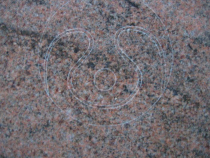 06_Zeichnung-auf-Stein